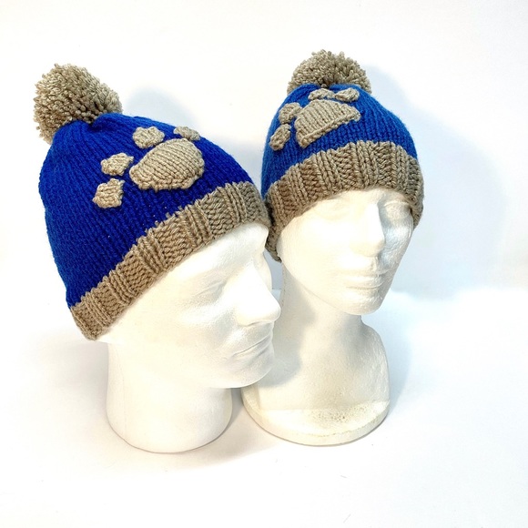 Hand Knit Couples Blue and Gray Beanie Hat Set with Paw Print and Pom Pom - Picture 5 of 9